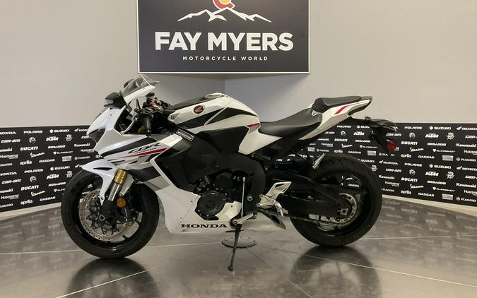 2026 HONDA CBR1000RR - 15598U