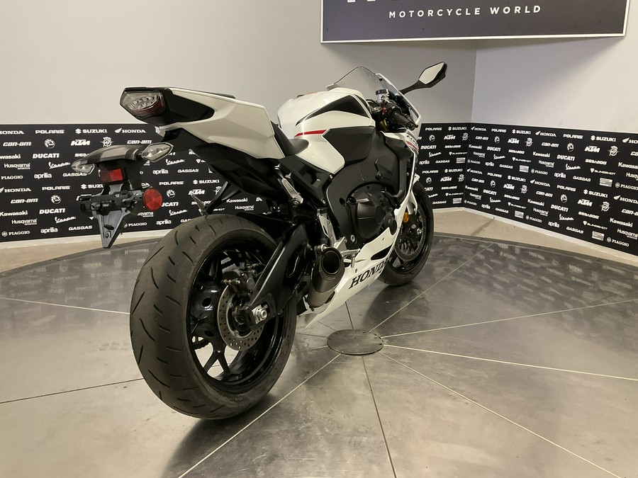 2026 HONDA CBR1000RR - 15598U