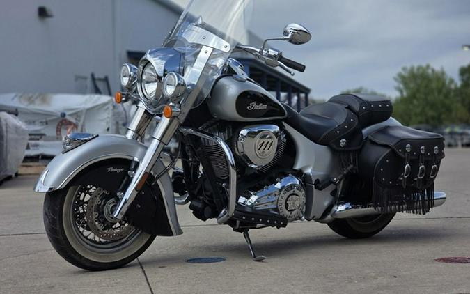 2018 Indian Chief Vintage ABS Willow Green Over Ivory Cream