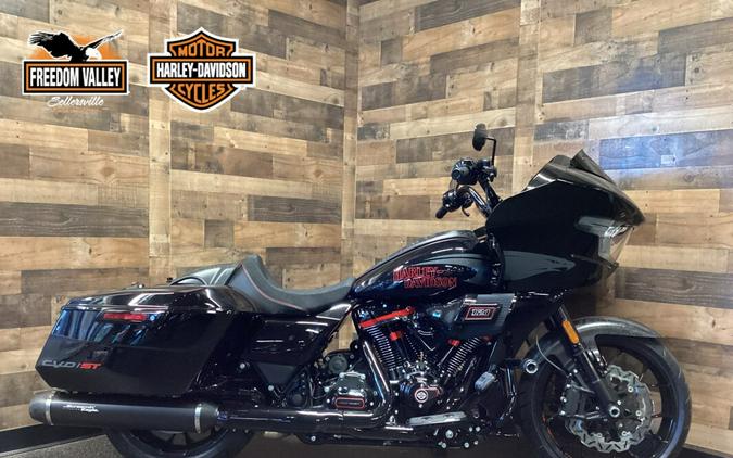 2024 Harley-Davidson CVO™ Road Glide® ST Raven Metallic FLTRXSTSE