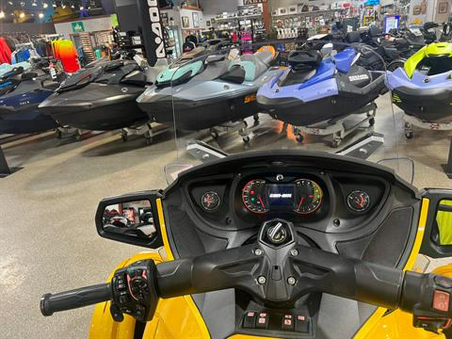 2015 Can-Am Spyder® RT Limited