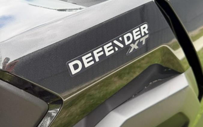 2026 Can-Am Defender MAX XT CAB HD11