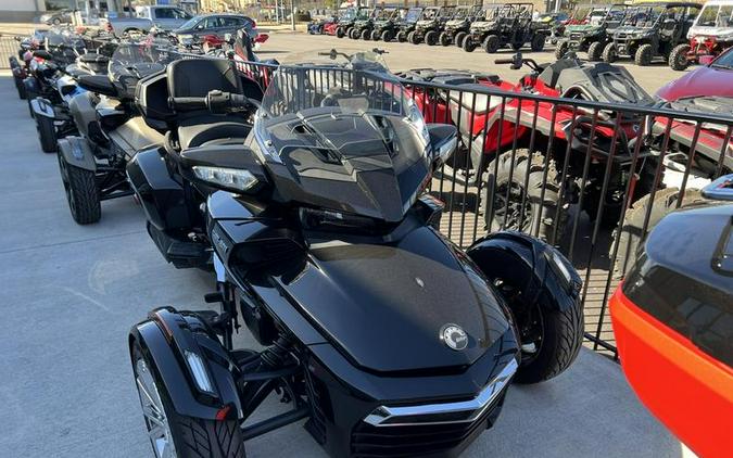 2017 Can-Am® Spyder® F3 Limited 6-Speed Semi-Automatic (SE6)