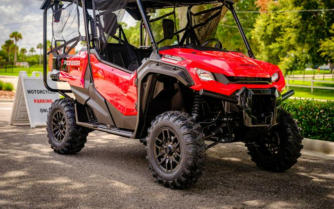 2024 Honda® Pioneer 1000-5 Deluxe