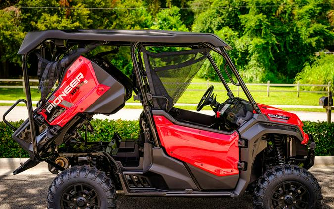 2024 Honda® Pioneer 1000-5 Deluxe