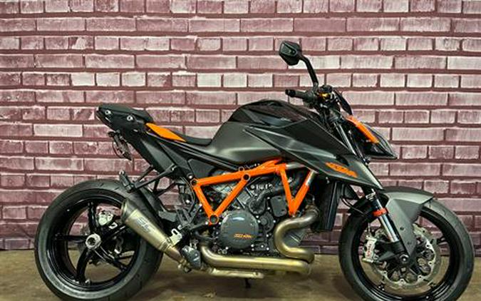 2020 KTM 1290 Super Duke R