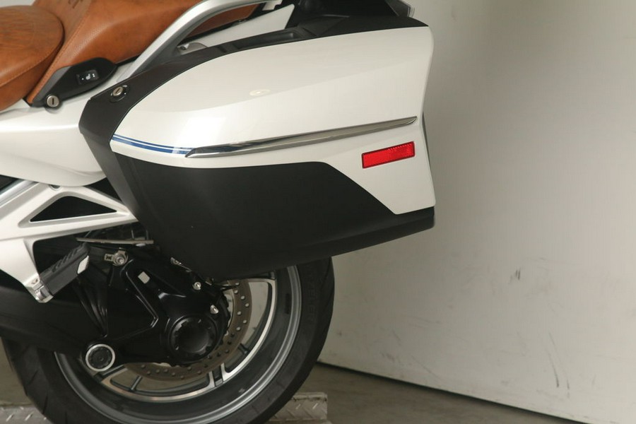 2021 BMW R 1250 RT 719 Mineral White Metallic