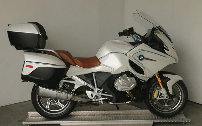 2021 BMW R 1250 RT 719 Mineral White Metallic