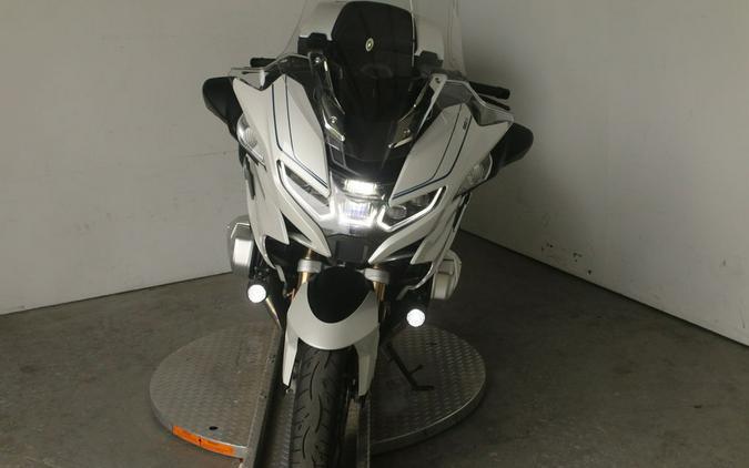 2021 BMW R 1250 RT 719 Mineral White Metallic