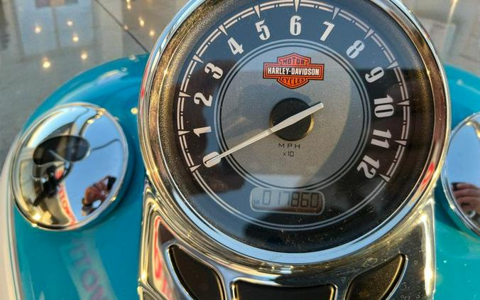 2016 Harley-Davidson FLSTC Heritage Softail Classic