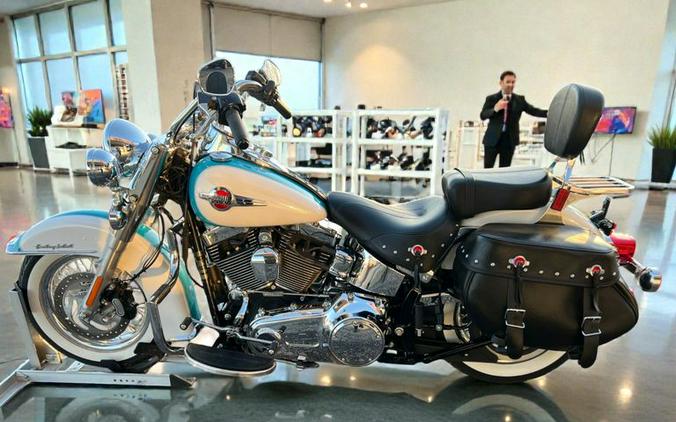 2016 Harley-Davidson FLSTC Heritage Softail Classic