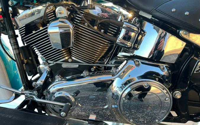 2016 Harley-Davidson FLSTC Heritage Softail Classic