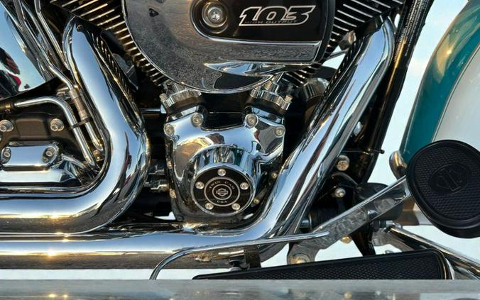 2016 Harley-Davidson FLSTC Heritage Softail Classic