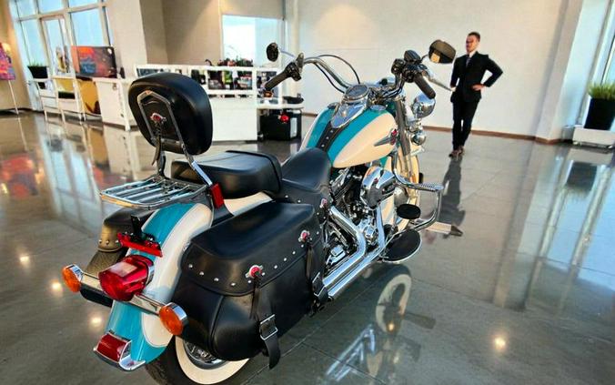 2016 Harley-Davidson FLSTC Heritage Softail Classic