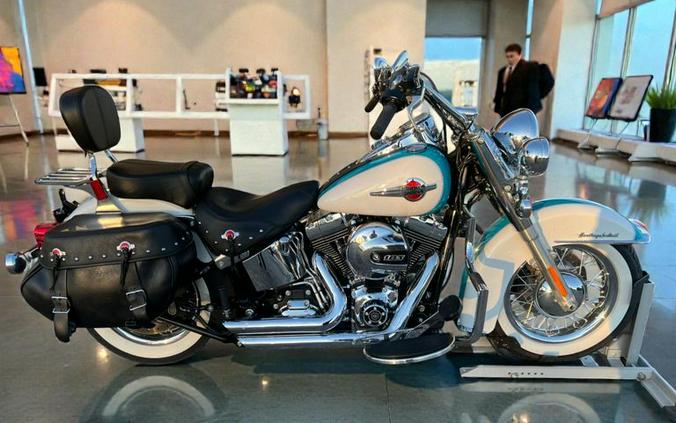 2016 Harley-Davidson FLSTC Heritage Softail Classic