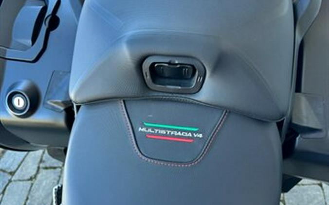 2023 Ducati Multistrada V4 S TRAVEL & RADAR