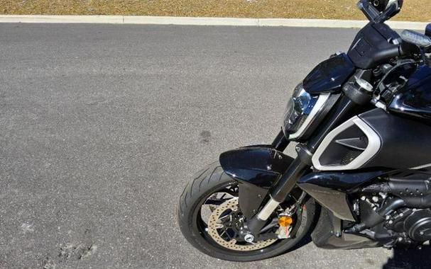 2025 Ducati Diavel V4