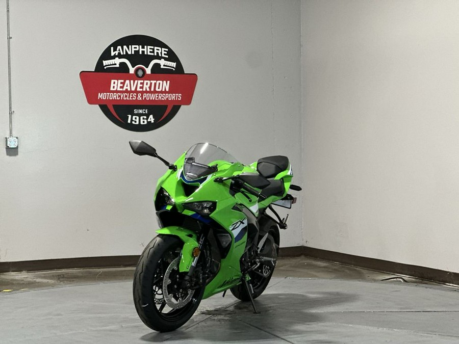 2026 Kawasaki Ninja® ZX™-6R Base