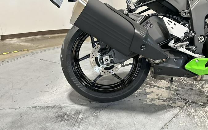 2026 Kawasaki Ninja® ZX™-6R Base