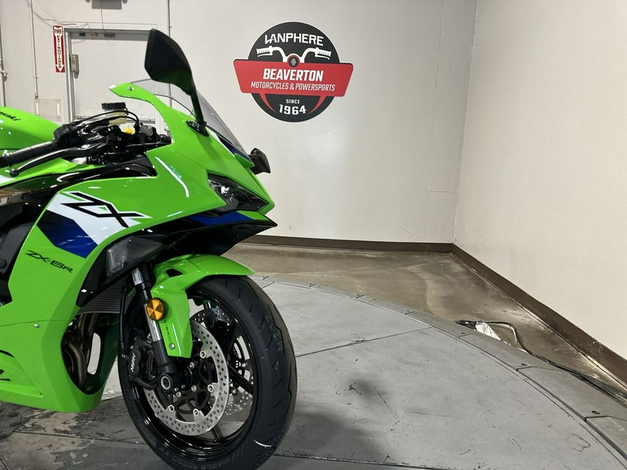 2026 Kawasaki Ninja® ZX™-6R Base