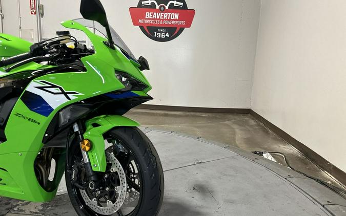 2026 Kawasaki Ninja® ZX™-6R Base