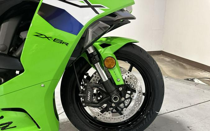 2026 Kawasaki Ninja® ZX™-6R Base