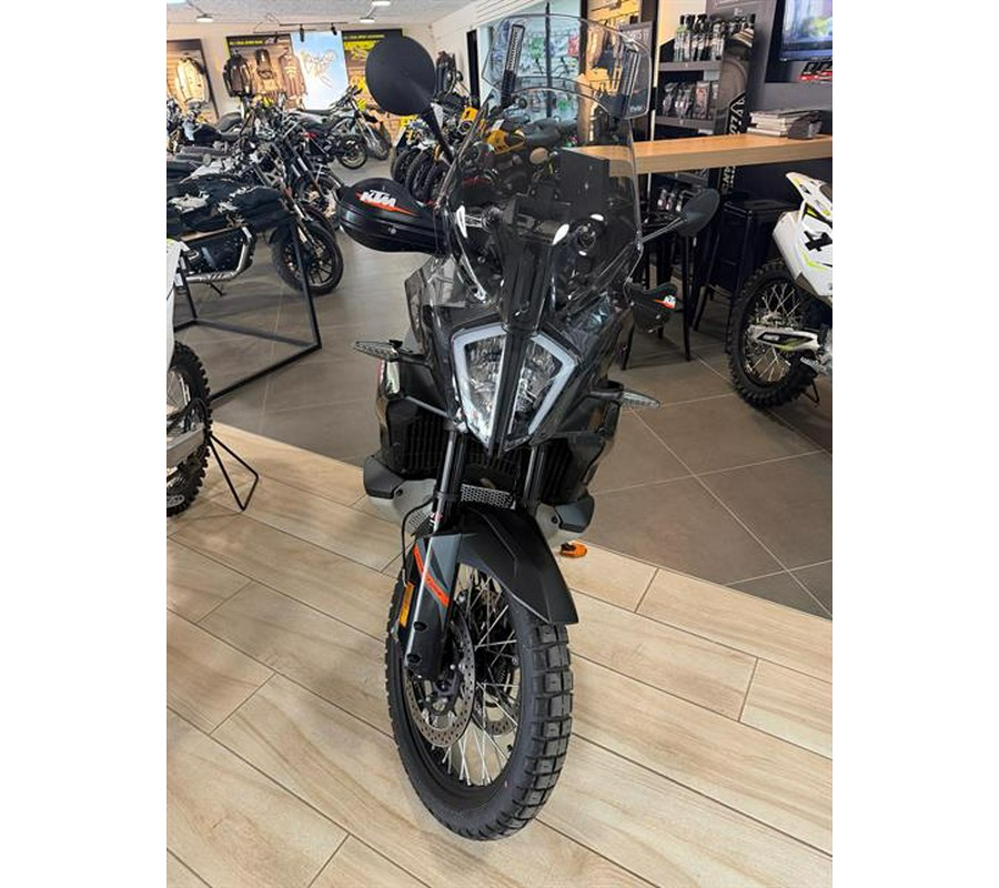 2023 KTM 890 Adventure