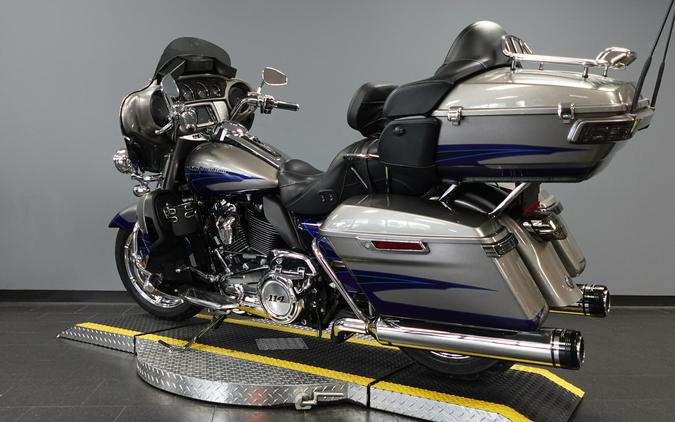 2017 Harley-Davidson CVO Limited FLHTKSE