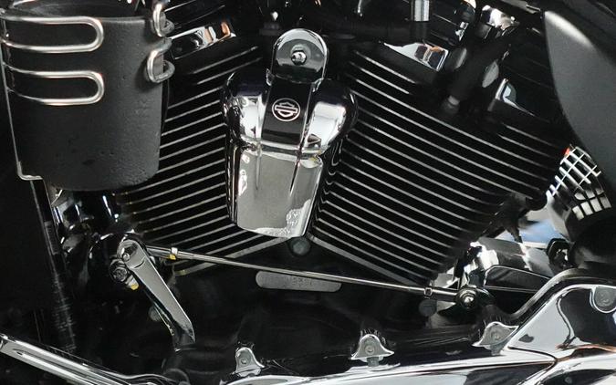 2017 Harley-Davidson CVO Limited FLHTKSE