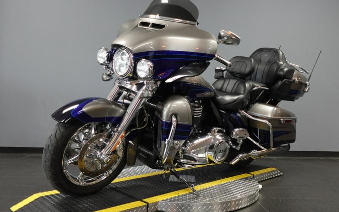 2017 Harley-Davidson CVO Limited FLHTKSE