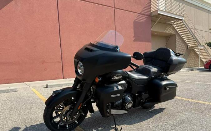 2024 Indian Motorcycle® Roadmaster® Dark Horse® Black Smoke
