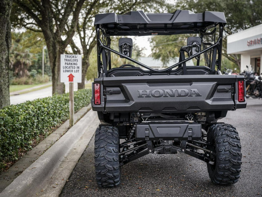 2024 Honda® Pioneer 1000 Deluxe