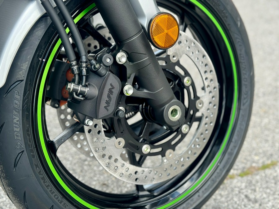 2024 Kawasaki Z7 Hybrid ABS