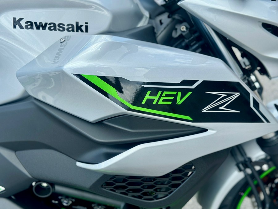 2024 Kawasaki Z7 Hybrid ABS