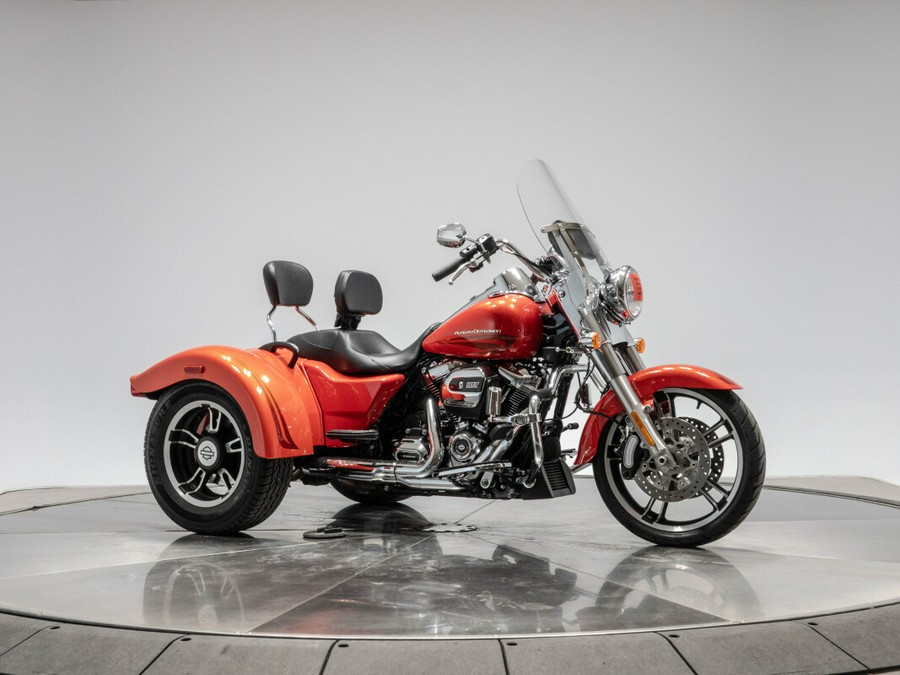 2017 Harley-Davidson FLRT Freewheeler in Laguna Orange.
