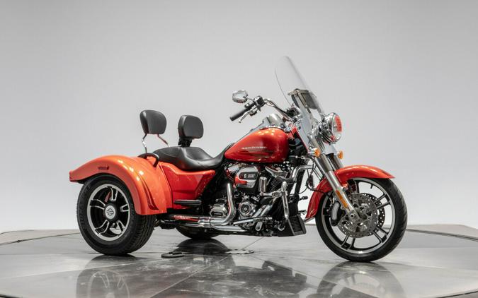 2017 Harley-Davidson FLRT Freewheeler in Laguna Orange.