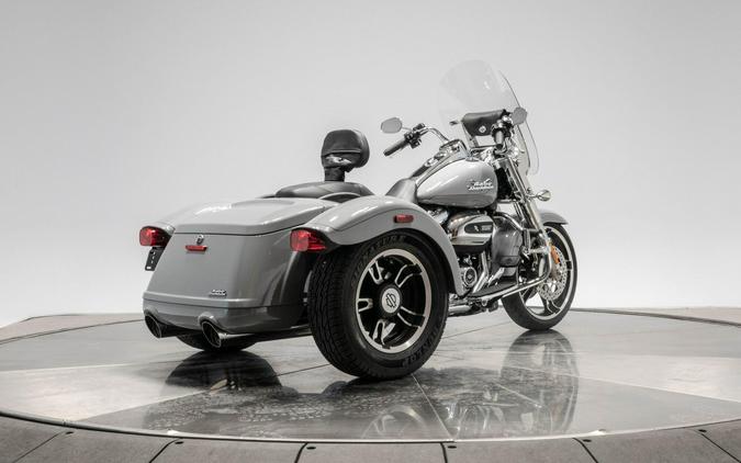 2017 Harley-Davidson FLRT Freewheeler in Billiard Gray