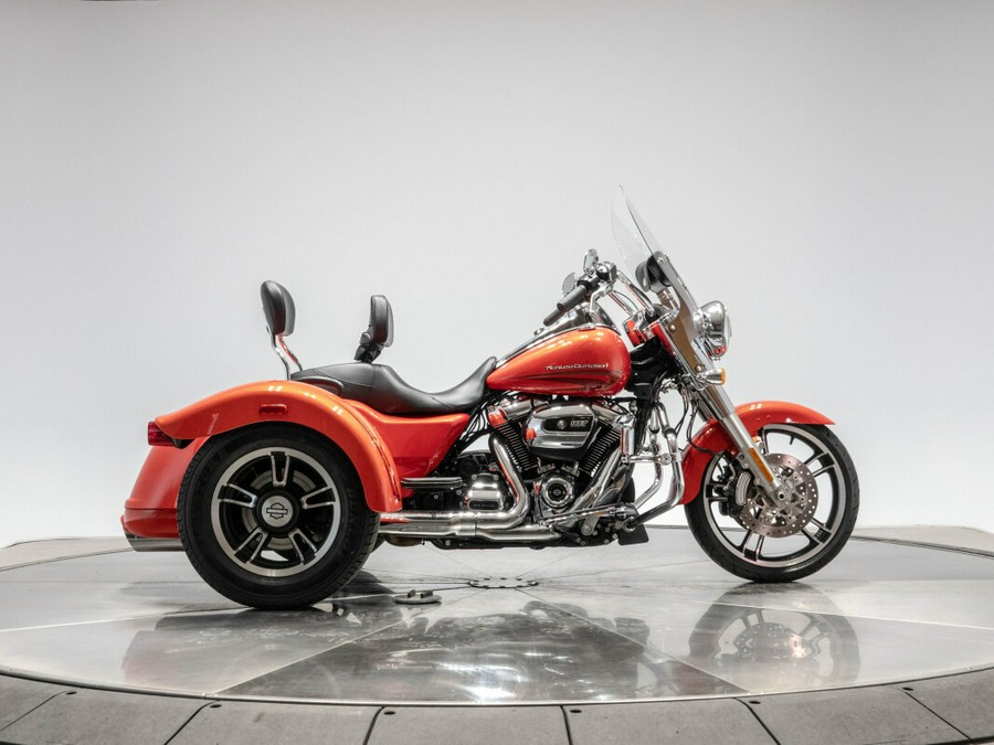2017 Harley-Davidson FLRT Freewheeler in Laguna Orange.