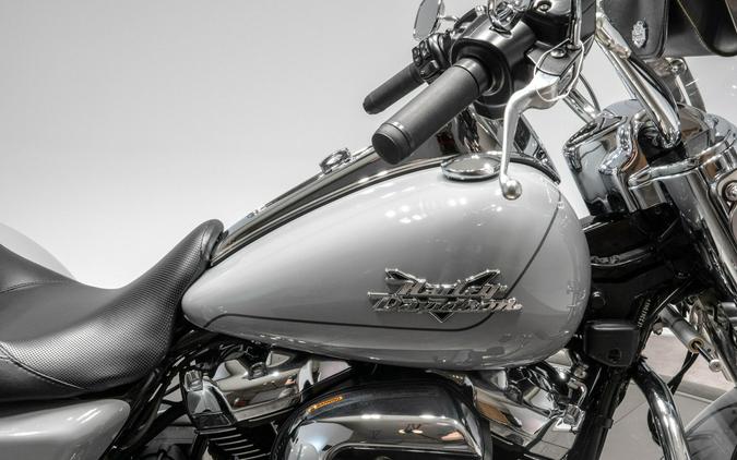 2017 Harley-Davidson FLRT Freewheeler in Billiard Gray