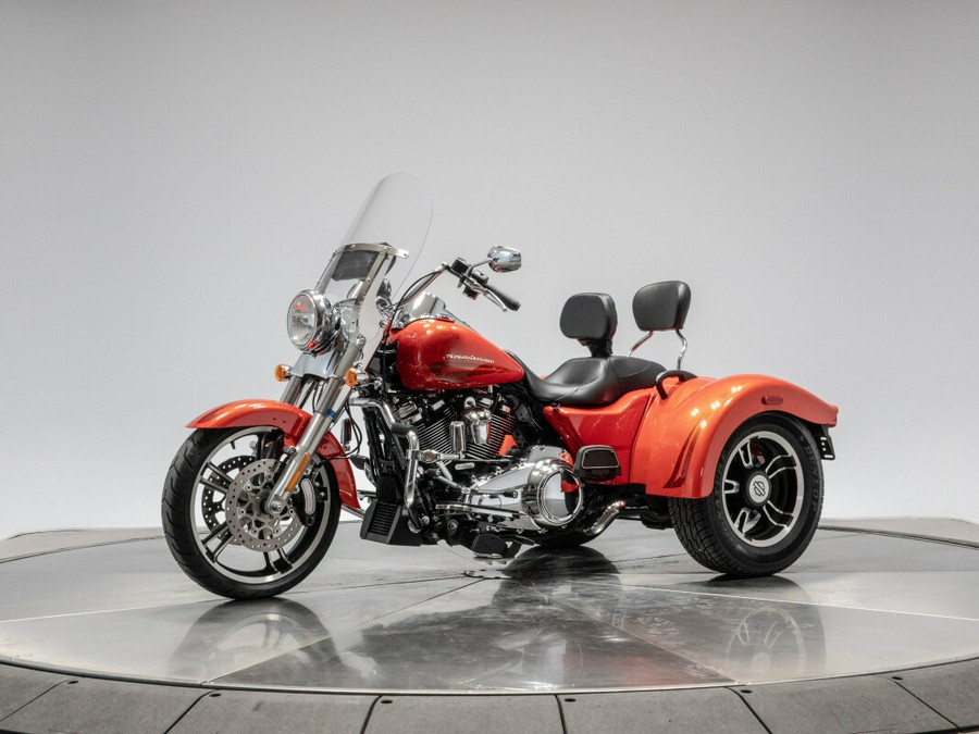 2017 Harley-Davidson FLRT Freewheeler in Laguna Orange.