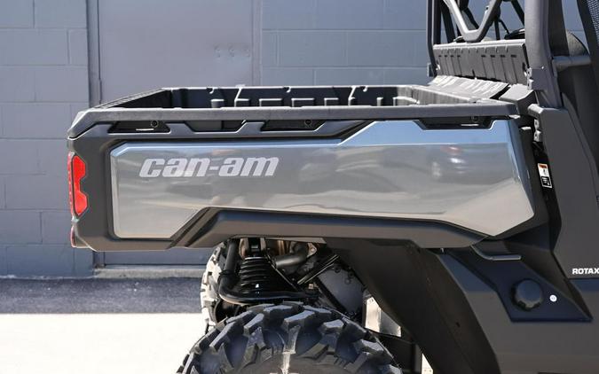 2024 Can-Am® Defender MAX XT HD10