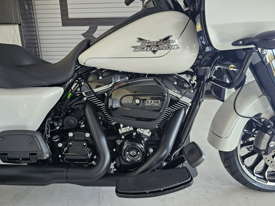 2025 Harley-Davidson Road Glide 3