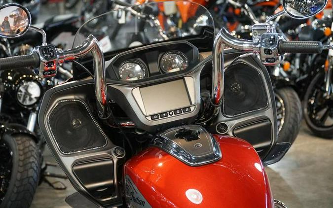 2020 Indian Motorcycle® Challenger Limited Ruby Metallic