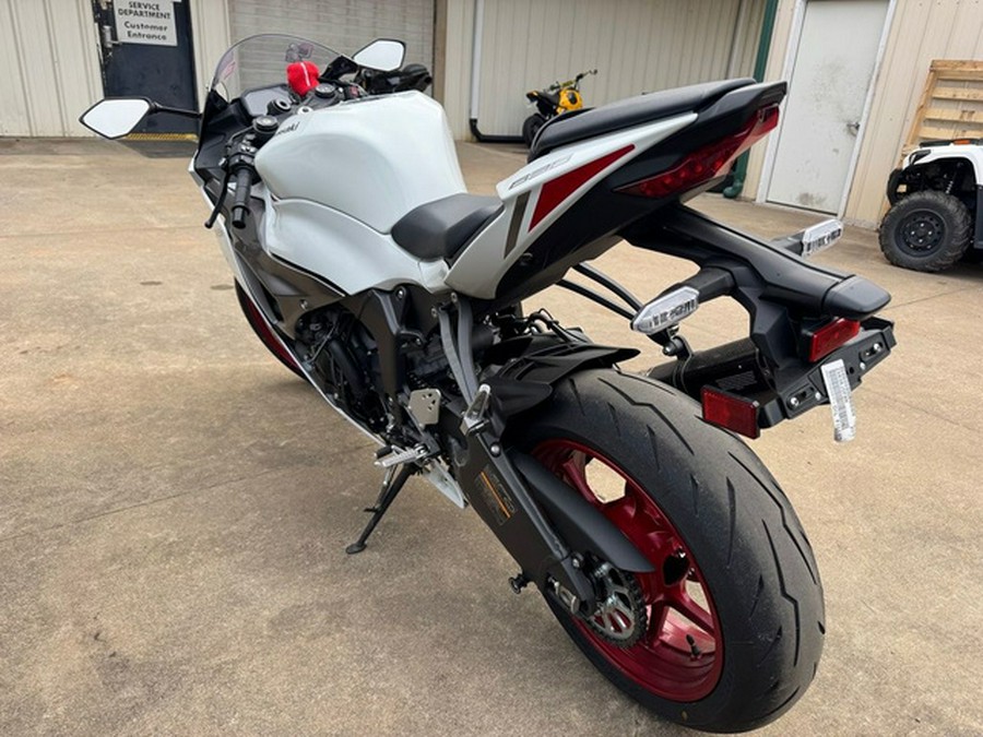 2025 Kawasaki Ninja ZX-6R ABS KRT Edition