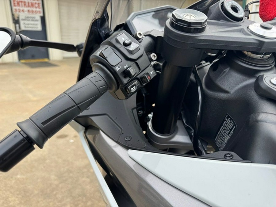 2025 Kawasaki Ninja ZX-6R ABS KRT Edition