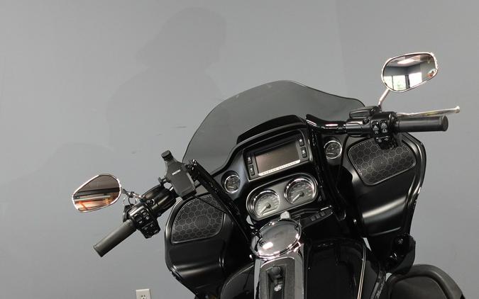 2017 Harley-Davidson Road Glide Ultra FLTRU
