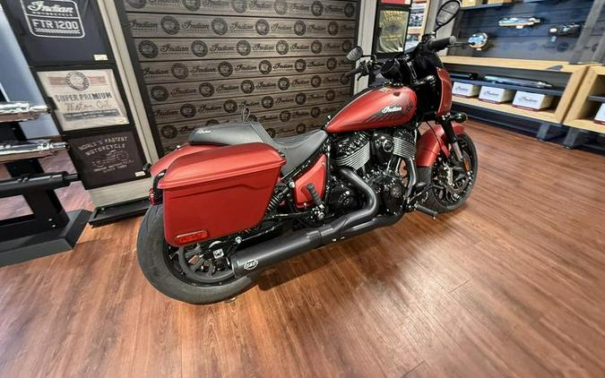 2025 Indian Motorcycle® Sport Chief RT Sunset Red Smoke