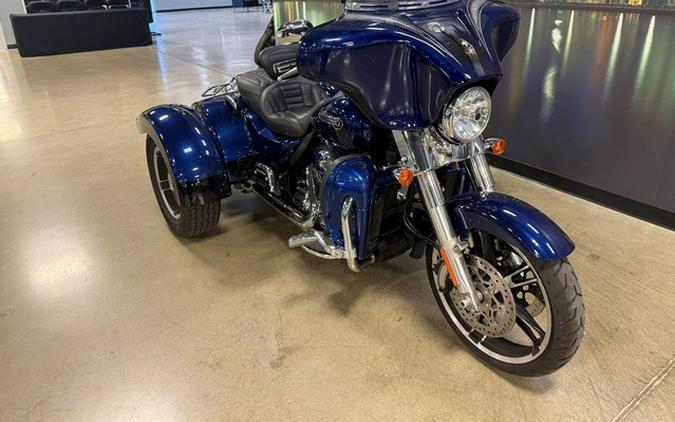 2015 Harley-Davidson FLRT - Freewheeler