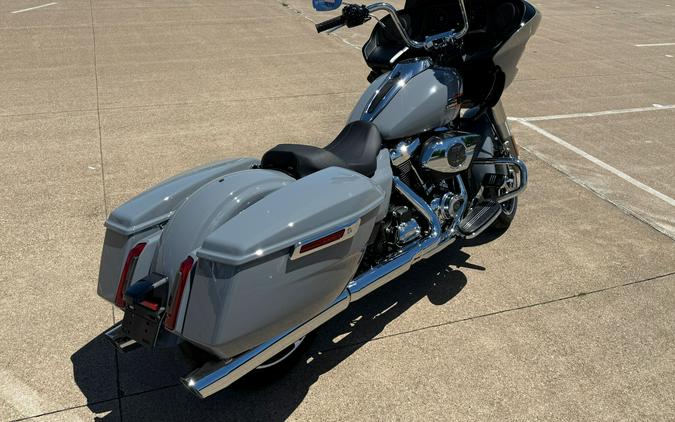 2026 Harley-Davidson® Road Glide® Dark Billiard Gray Chrome Trim