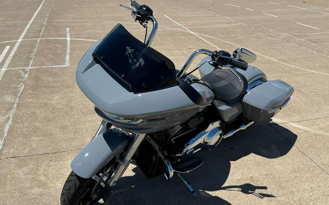2026 Harley-Davidson® Road Glide® Dark Billiard Gray Chrome Trim